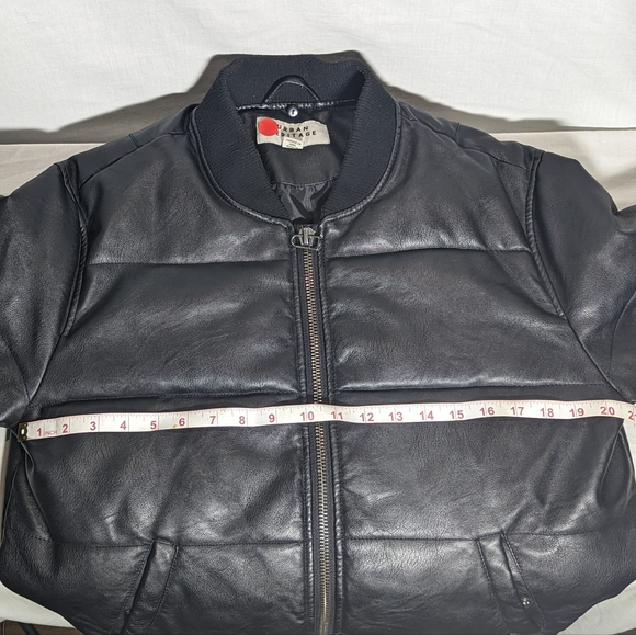 NEW Urban Heritage Mens Leather Bomber Jacket Sz small black - Picture 3 of 4